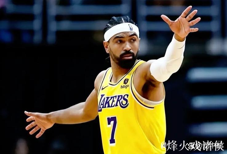 湖人替补焕发活力！海斯崭露头角，范德彪彰显实力，拉拉维亚展现斗志！